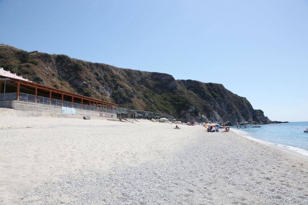 Villaggio Camping La Scogliera Ricadi Esterno foto